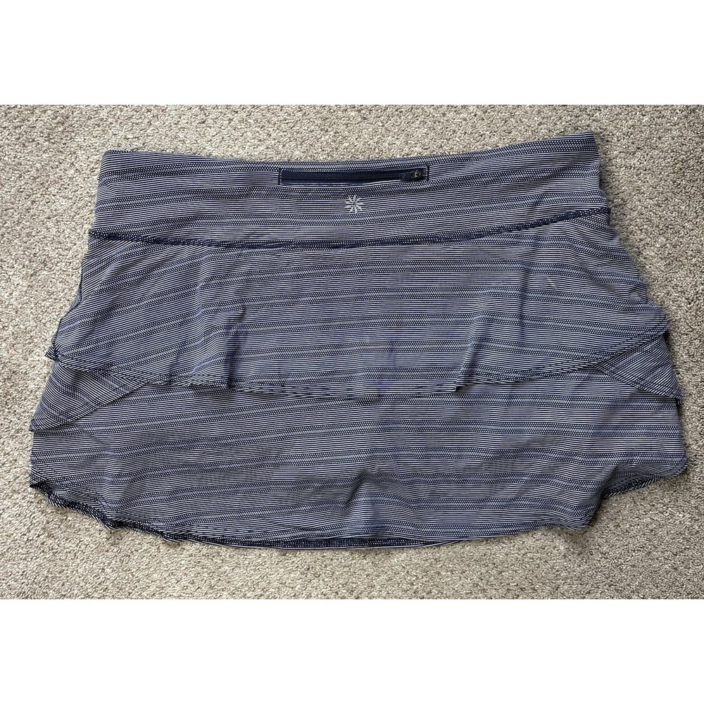 Athleta Swagger Skirt Skort Womens XL Tiered Layered Navy Blue Striped Tennis